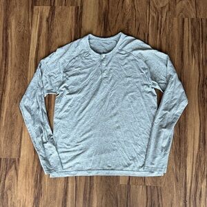 lululemon athletica Metal vent tech 2.0 Heather Gray Long Sleeve Henley